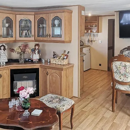 Semesterbostad Lovely In Stankowice With Sauna Sucha (Luban)